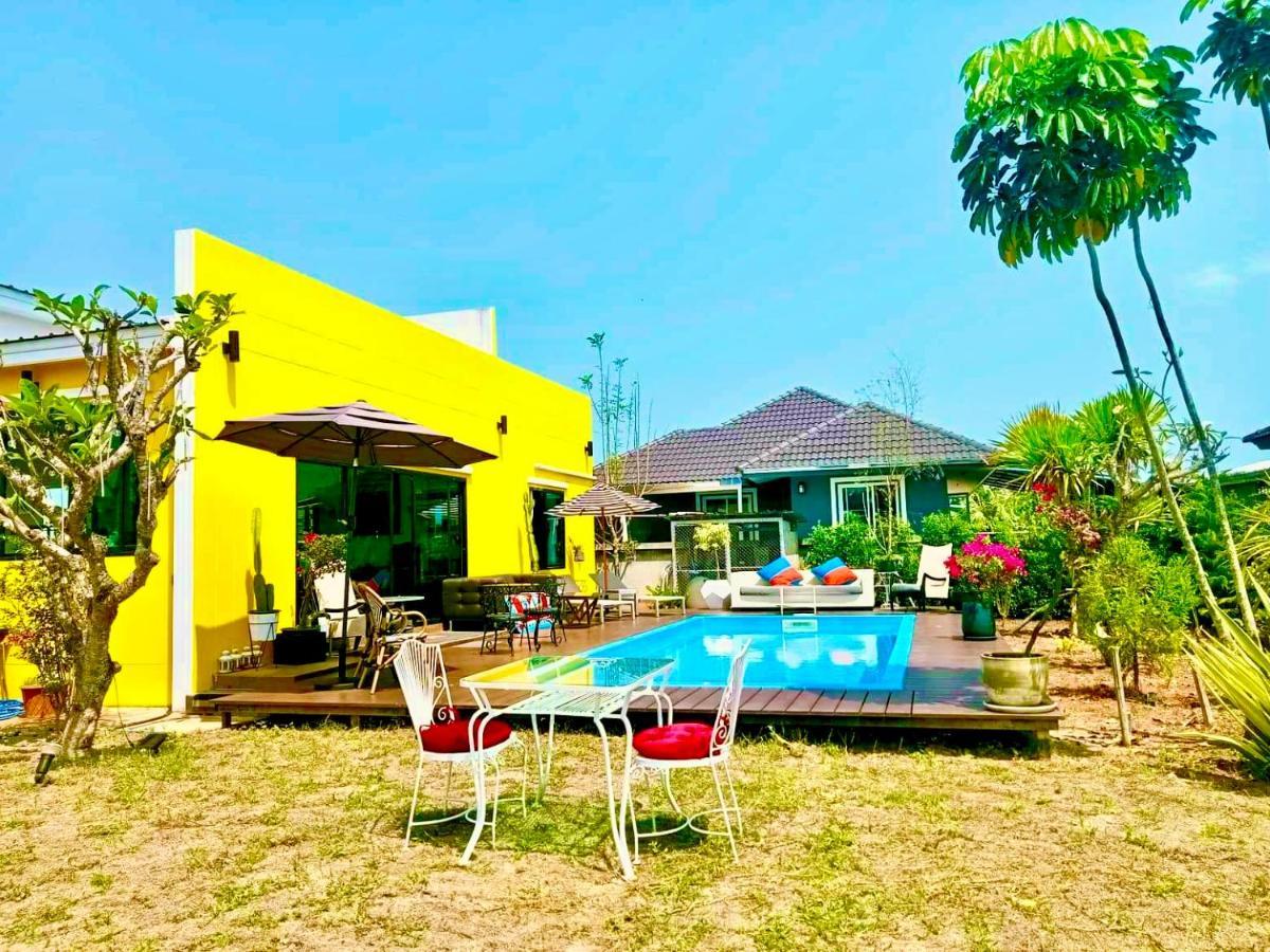 Colorful Pool Villa, Chiang Rai, Thailand Εξωτερικό φωτογραφία